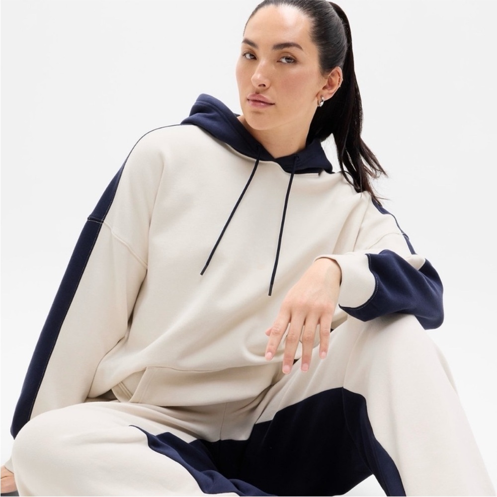 Athleta Forever Fleece Hoodie Bone Navy Blue Sweatshirt Plush Stretch Sz M NEW